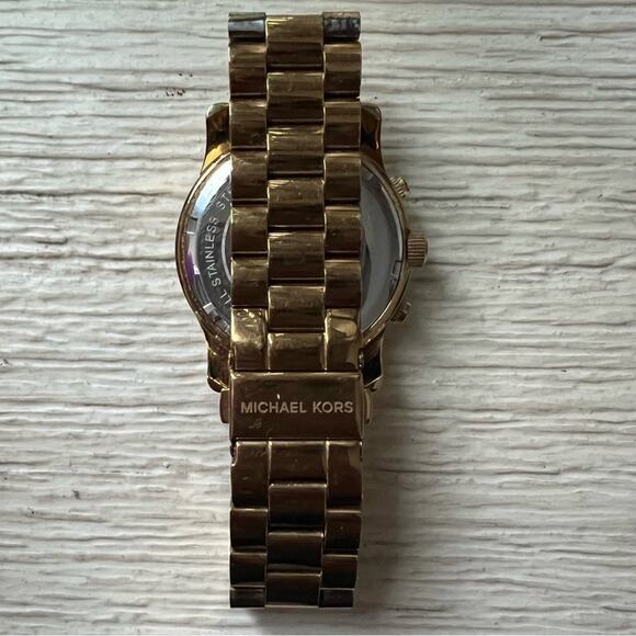 Michael Kors Goldtone Pinkish-Orange Face watch Date Window Snap Closure - Picture 3 of 8